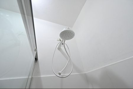Banheiro Social de kitnet/studio para alugar com 1 quarto, 40m² em Mirandópolis, São Paulo