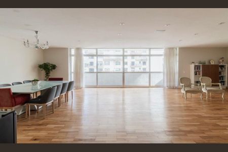 Apartamento à venda com 276m², 4 quartos e 2 vagas
