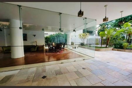 Apartamento à venda com 276m², 4 quartos e 2 vagas