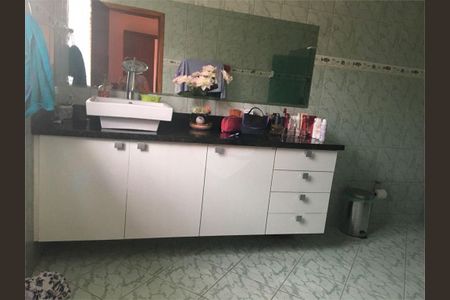 Casa à venda com 3 quartos, 270m² em Jaraguá, São Paulo