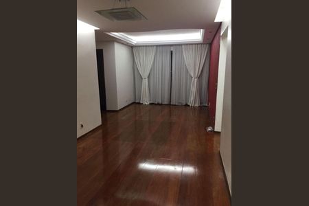 Apartamento à venda com 119m², 3 quartos e 3 vagas