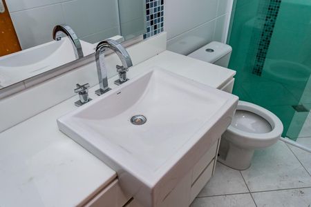 Casa à venda com 228m², 3 quartos e 4 vagas Casa à venda com 228m², 3 quartos e 4 vagasBanheiro