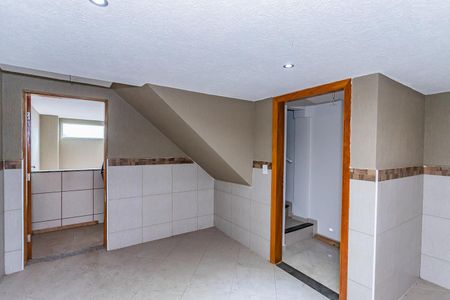 Casa à venda com 228m², 3 quartos e 4 vagas Casa à venda com 228m², 3 quartos e 4 vagasGaragem