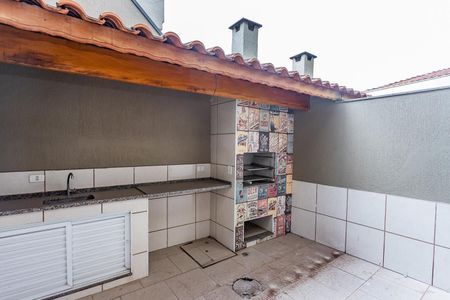 Casa à venda com 228m², 3 quartos e 4 vagas Casa à venda com 228m², 3 quartos e 4 vagasÁrea de serviço e quintal com churrasqueira