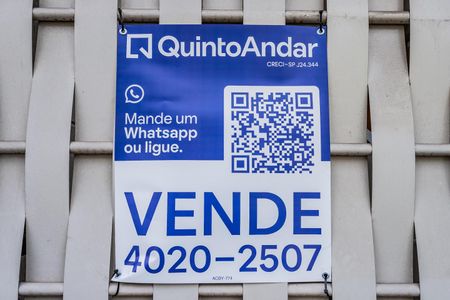 Casa à venda com 228m², 3 quartos e 4 vagas Casa à venda com 228m², 3 quartos e 4 vagasPlaca