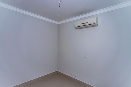 Casa à venda com 228m², 3 quartos e 4 vagas Casa à venda com 228m², 3 quartos e 4 vagasQuarto 1