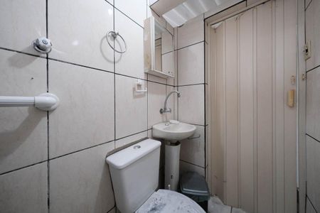 Banheiro de casa para alugar com 1 quarto, 150m² em Vila Bauab, São Paulo