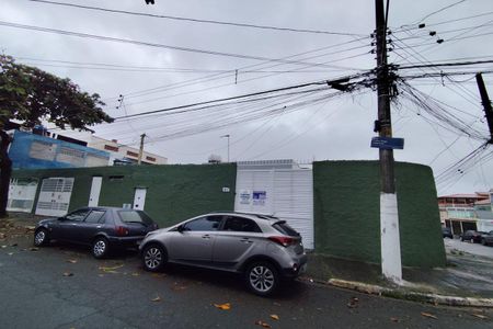 Casa para alugar com 150m², 1 quarto e 5 vagas Casa para alugar com 150m², 1 quarto e 5 vagasFachada