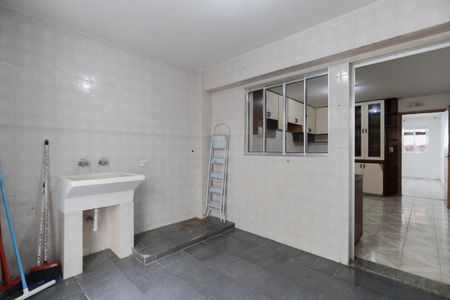 Casa de condomínio à venda com 68m², 3 quartos e 1 vagaÁrea de serviço