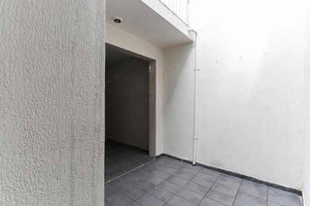 Casa de condomínio à venda com 68m², 3 quartos e 1 vagaQuintal