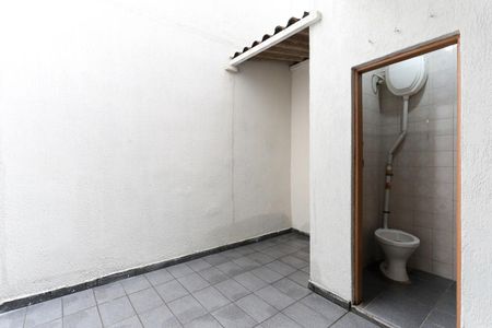 Casa de condomínio à venda com 68m², 3 quartos e 1 vagaQuintal