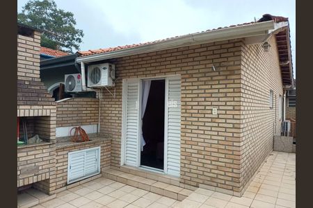 Casa à venda com 142m², 3 quartos e 2 vagas