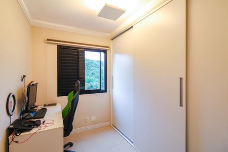 Apartamento à venda com 77m², 3 quartos e 2 vagas