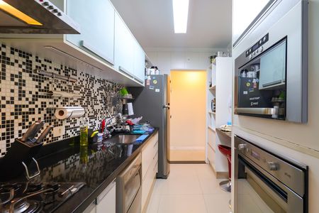 Apartamento à venda com 77m², 3 quartos e 2 vagas