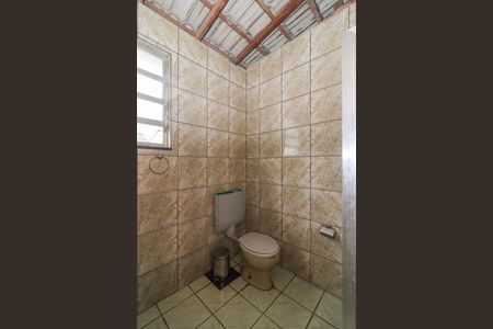 Casa à venda com 380m², 4 quartos e 4 vagas Casa à venda com 380m², 4 quartos e 4 vagasBanheiro de serviço