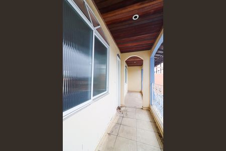 Casa à venda com 380m², 4 quartos e 4 vagas Casa à venda com 380m², 4 quartos e 4 vagasSacada