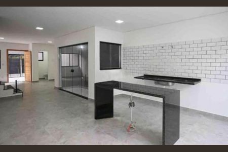 Casa à venda com 130m², 3 quartos e 2 vagas