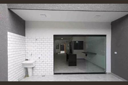 Casa à venda com 130m², 3 quartos e 2 vagas
