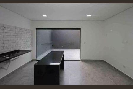Casa à venda com 130m², 3 quartos e 2 vagas