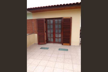 Casa à venda com 130m², 4 quartos e 2 vagas