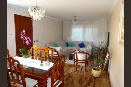 Casa à venda com 130m², 4 quartos e 2 vagas