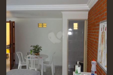 Casa à venda com 130m², 4 quartos e 2 vagas