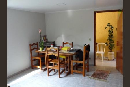 Casa à venda com 130m², 4 quartos e 2 vagas