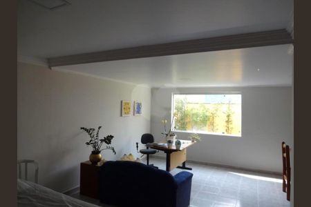 Casa à venda com 130m², 4 quartos e 2 vagas