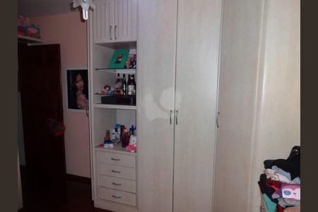 Casa à venda com 130m², 4 quartos e 2 vagas