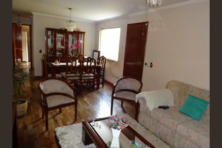 Casa à venda com 4 quartos, 130m² em Jardim Ester Yolanda, São Paulo