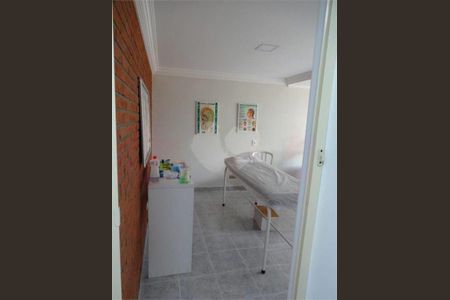 Casa à venda com 130m², 4 quartos e 2 vagas