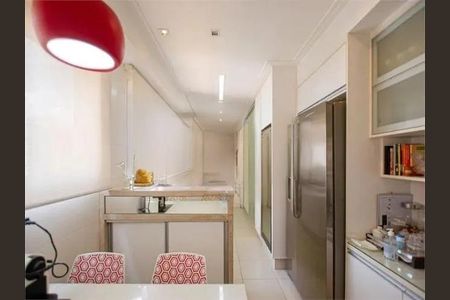Cozinha de apartamento para alugar com 4 quartos, 214m² em Indianópolis, São Paulo