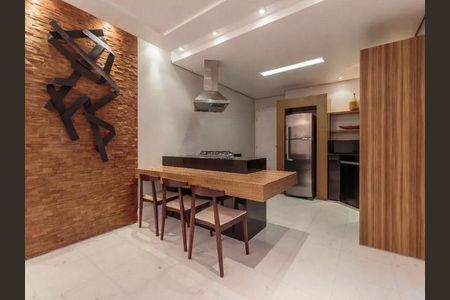 Apartamento para alugar com 214m², 4 quartos e 4 vagas Apartamento para alugar com 214m², 4 quartos e 4 vagasÁrea externa