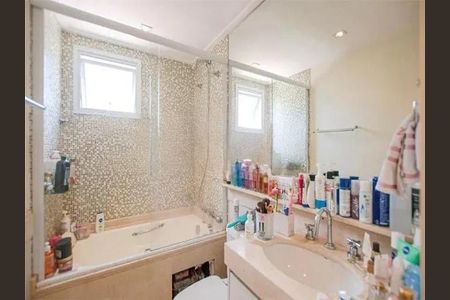 Apartamento para alugar com 214m², 4 quartos e 4 vagas Apartamento para alugar com 214m², 4 quartos e 4 vagasBanheiro 2