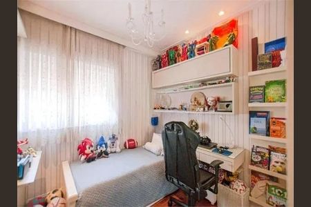 Apartamento para alugar com 214m², 4 quartos e 4 vagas Apartamento para alugar com 214m², 4 quartos e 4 vagasQuarto 4