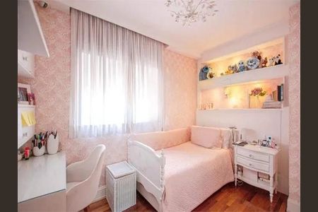 Apartamento para alugar com 214m², 4 quartos e 4 vagas Apartamento para alugar com 214m², 4 quartos e 4 vagasQuarto 3