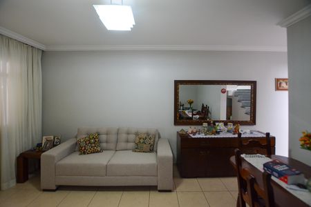 Casa para alugar com 150m², 2 quartos e sem vaga Casa para alugar com 150m², 2 quartos e sem vagaSALA