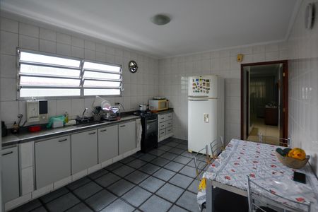 Casa para alugar com 150m², 2 quartos e sem vaga Casa para alugar com 150m², 2 quartos e sem vagaCOZINHA