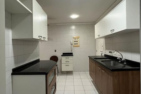 Apartamento para alugar com 108m², 3 quartos e 1 vagaCozinha e Área de Serviço