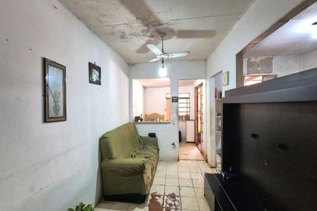 Casa à venda com 126m², 3 quartos e 2 vagas Casa à venda com 126m², 3 quartos e 2 vagasSala