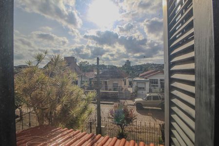 Casa para alugar com 150m², 5 quartos e 4 vagas Casa para alugar com 150m², 5 quartos e 4 vagasVista