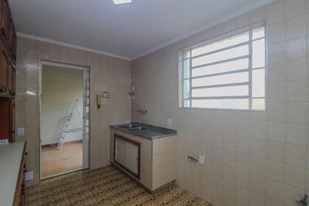 Casa para alugar com 150m², 5 quartos e 4 vagas Casa para alugar com 150m², 5 quartos e 4 vagasCozinha