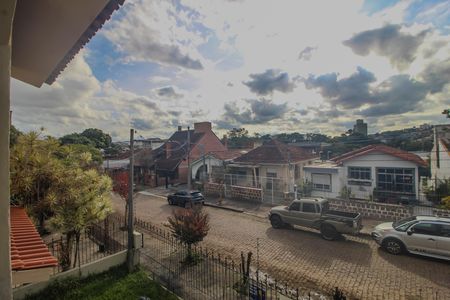 Casa para alugar com 150m², 5 quartos e 4 vagas Casa para alugar com 150m², 5 quartos e 4 vagasVista