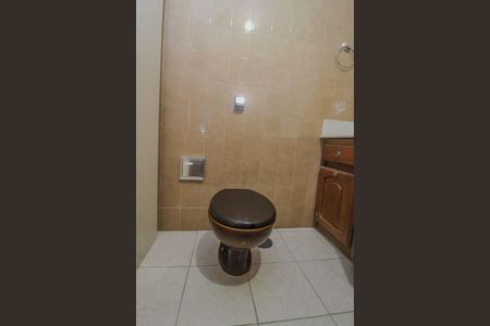 Casa para alugar com 150m², 5 quartos e 4 vagas Casa para alugar com 150m², 5 quartos e 4 vagasBanheiro da Suíte