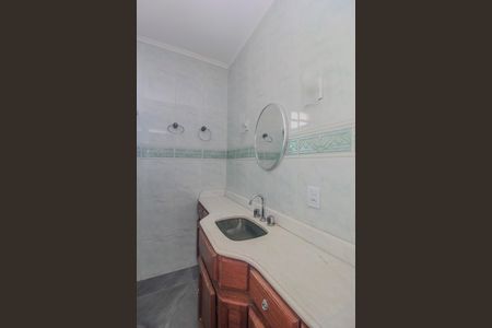 Casa para alugar com 150m², 5 quartos e 4 vagas Casa para alugar com 150m², 5 quartos e 4 vagasBanheiro 2