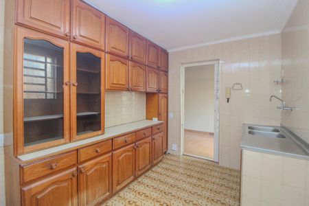 Casa para alugar com 150m², 5 quartos e 4 vagas Casa para alugar com 150m², 5 quartos e 4 vagasCozinha