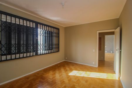 Casa para alugar com 150m², 5 quartos e 4 vagas Casa para alugar com 150m², 5 quartos e 4 vagasQuarto 4