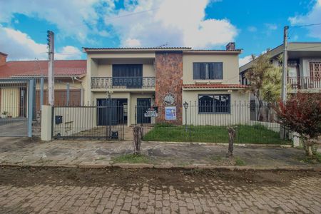 Casa para alugar com 150m², 5 quartos e 4 vagas Casa para alugar com 150m², 5 quartos e 4 vagasFachada