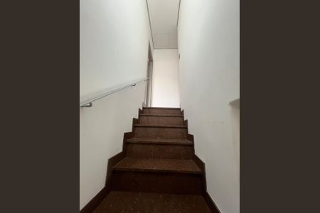 Escada de casa à venda com 3 quartos, 180m² em Vila Isolina Mazzei, São Paulo