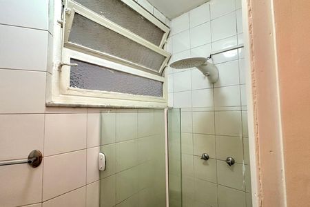 Banheiro de apartamento para alugar com 1 quarto, 35m² em Ipanema, Rio de Janeiro